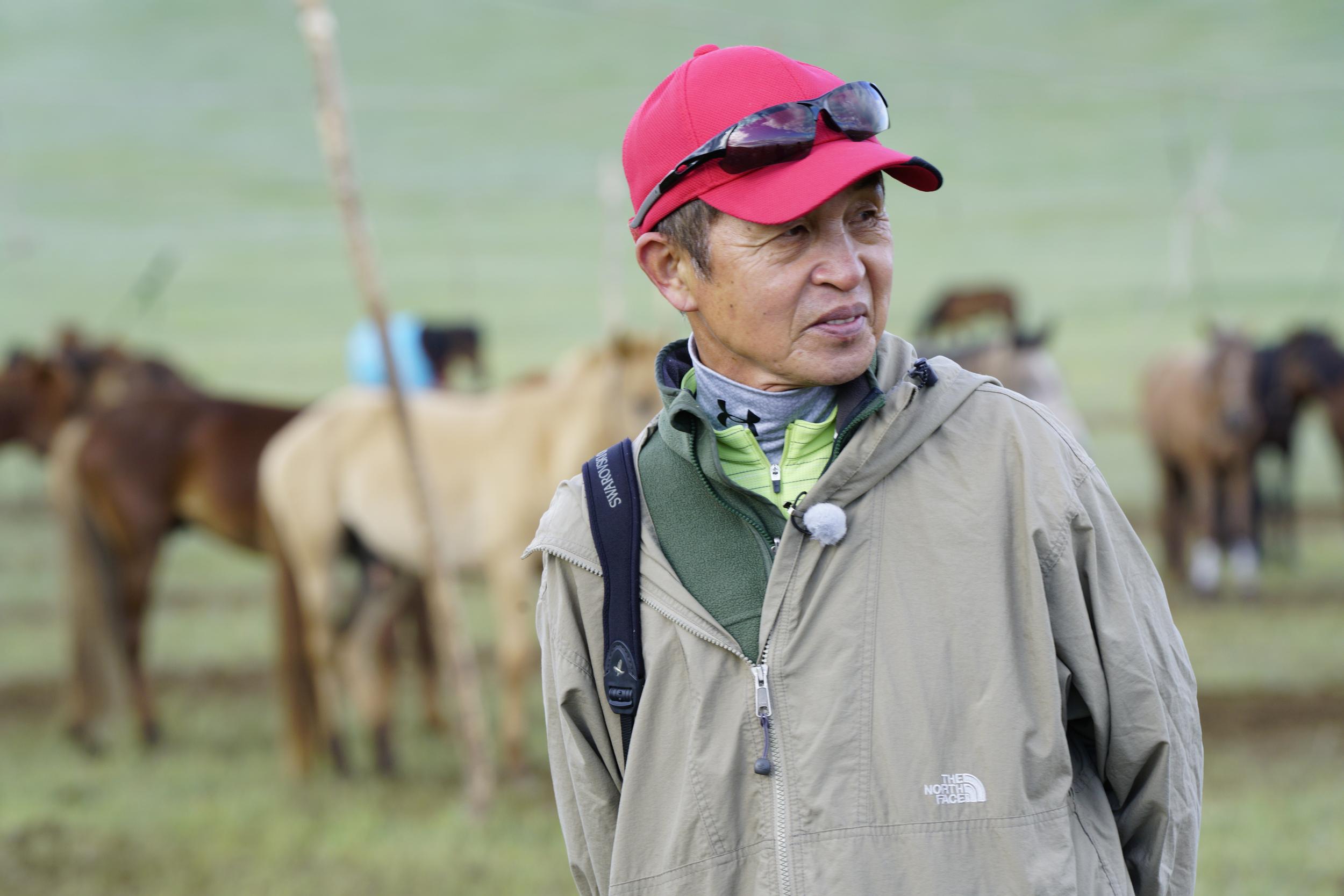 モンゴルに野生馬を訪ねた岡部幸雄氏　（Ｃ）Ｙｏｓｈｉｋａｚｕ　Ｓｏｂｕｋａｗａ
